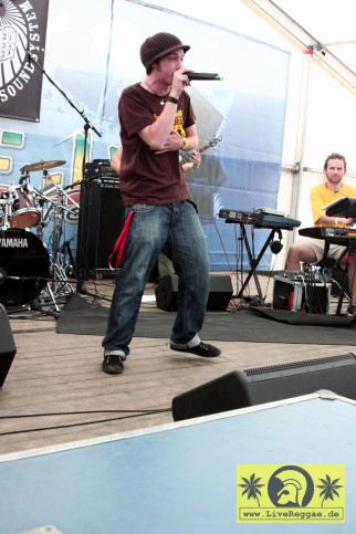 Dopewalka (D) 15. Reggae Jam Festival - Bersenbrueck - Goldvibez Showcase - Riddim Stage - 31. Juli 2009 (3).JPG